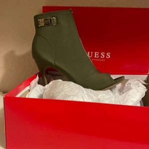 Guess Miranda heels